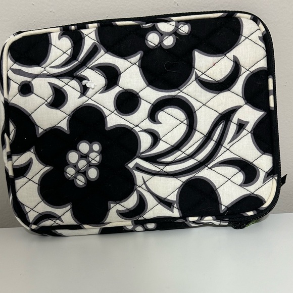 Vera Bradley E-reader holder - Picture 4 of 8